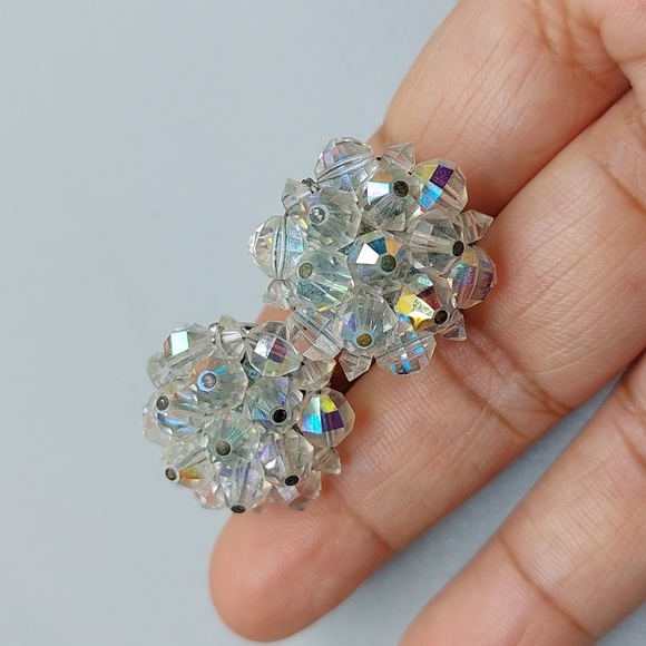 Vintage LAGUNA Elegant AB Crystal Cluster Silver Tone Omega Back Clip Earrings - Picture 3 of 6